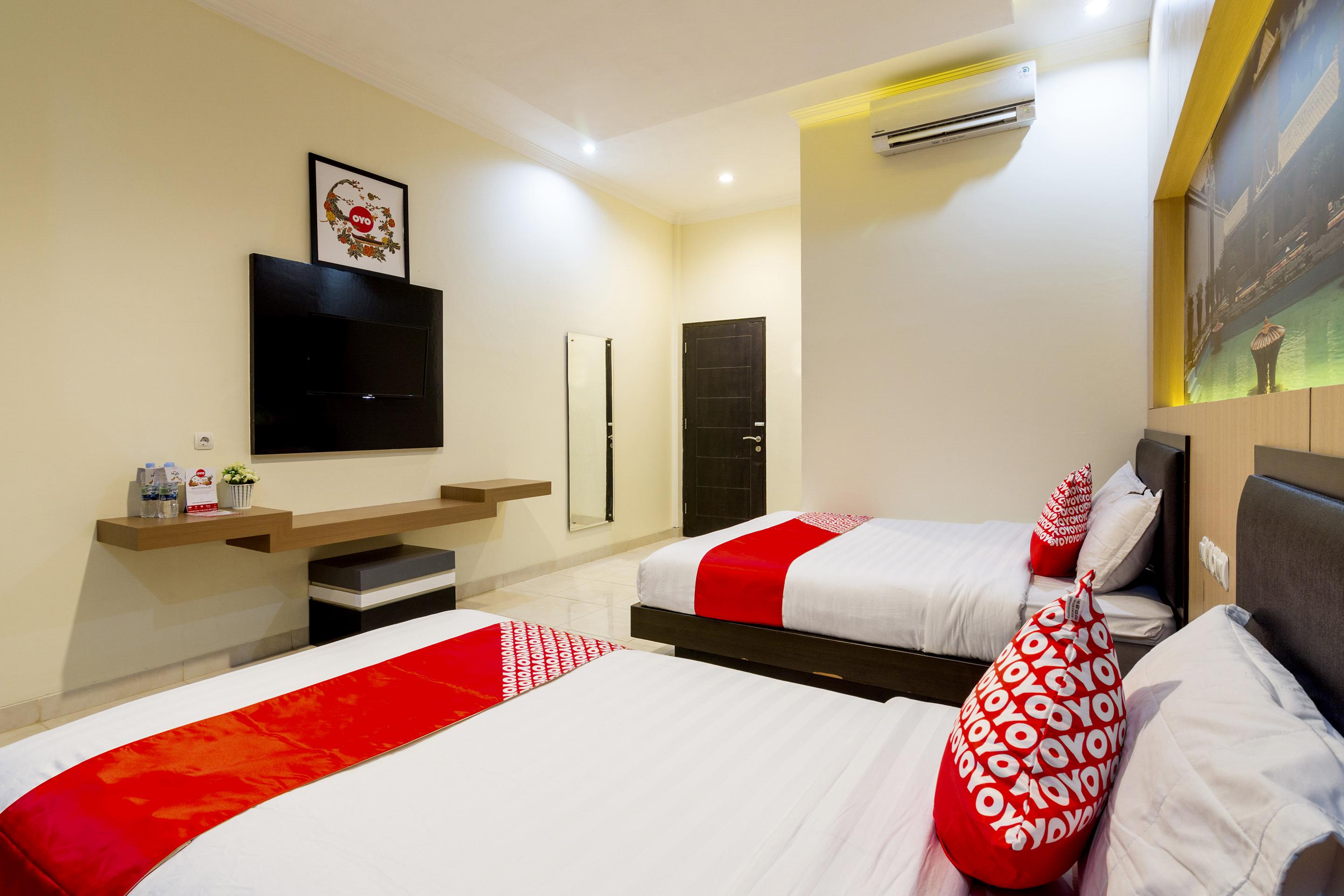 Oyo 1309 Hotel Shafira Syariah Yogyakarta Luaran gambar