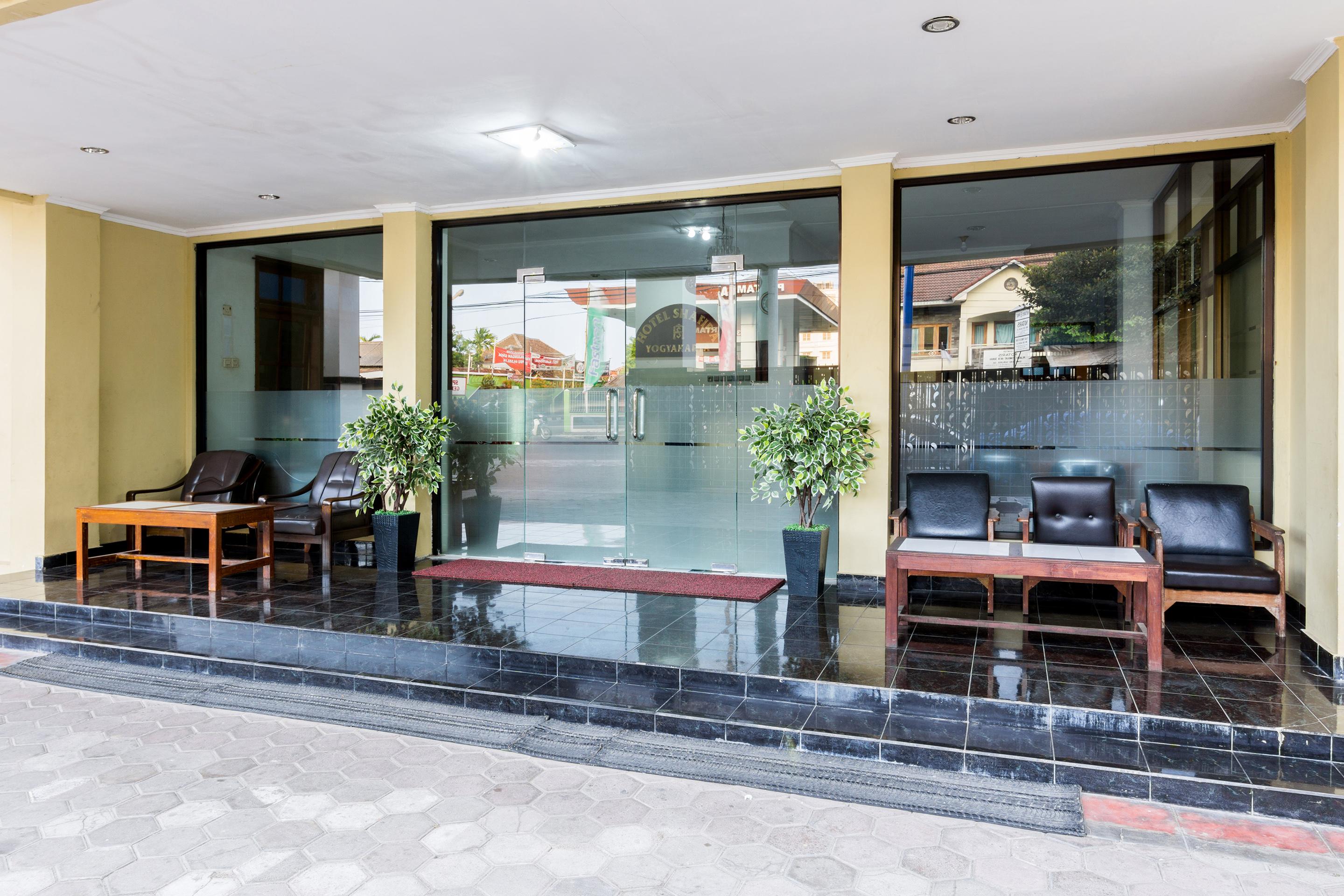 Oyo 1309 Hotel Shafira Syariah Yogyakarta Luaran gambar
